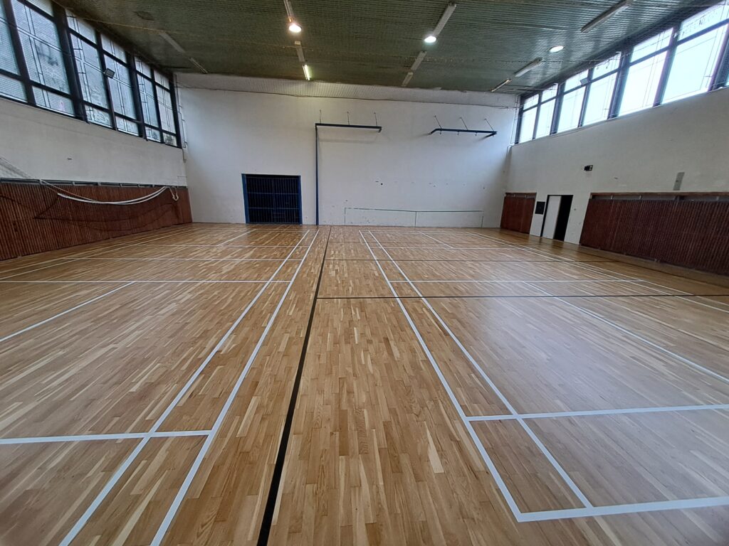 Renovácia-parkiet-považská-bystrica